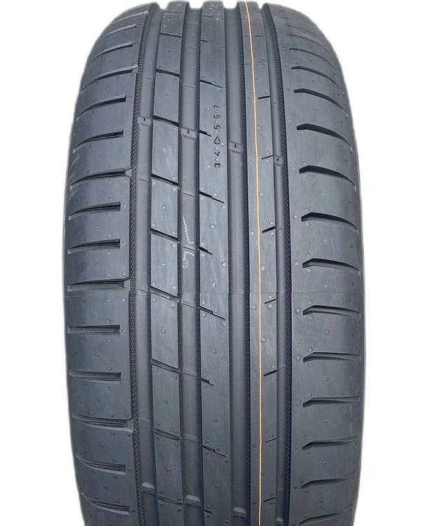 Nokian Powerproof 1 255/40 R20